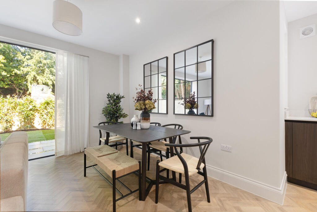 show home photo