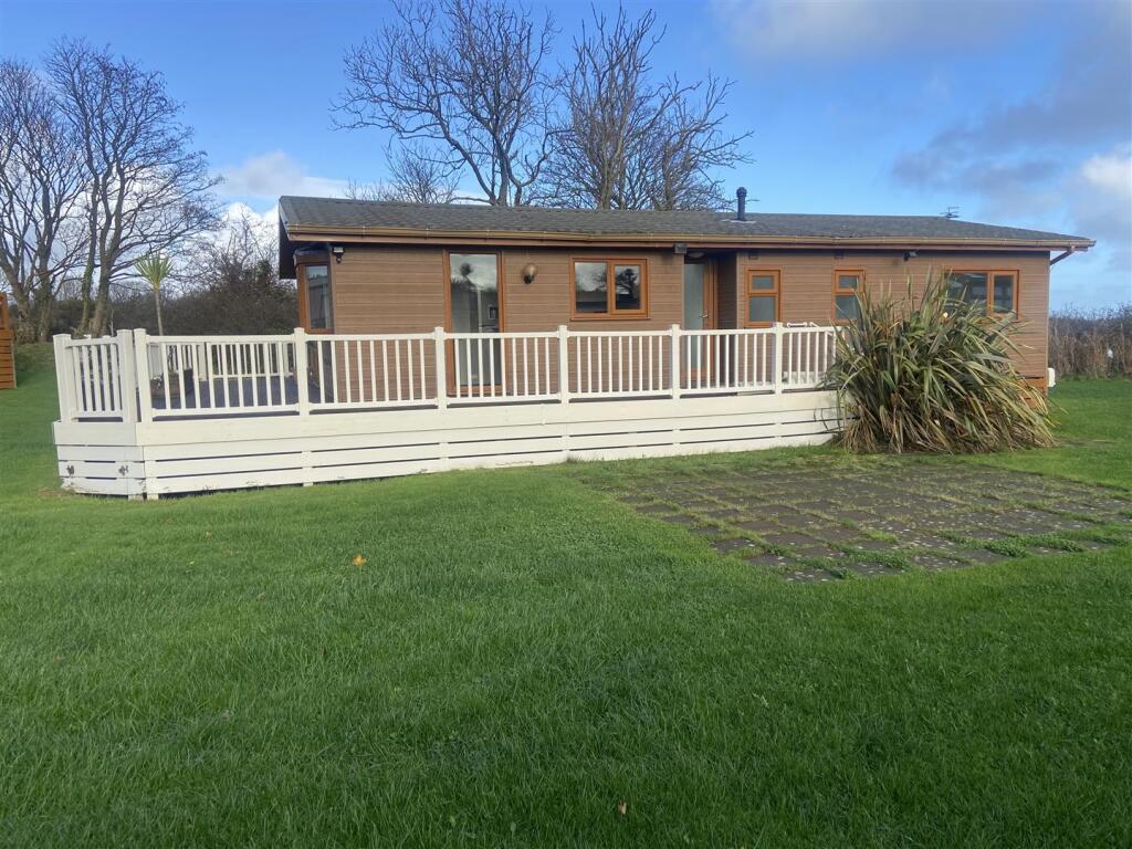 Ty Newydd Leisure Park, Fford Brynteg, Llanbedrgoch