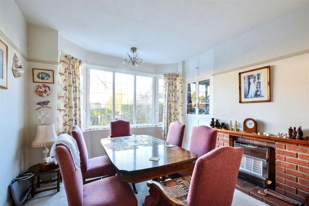 Dining Room.jpeg