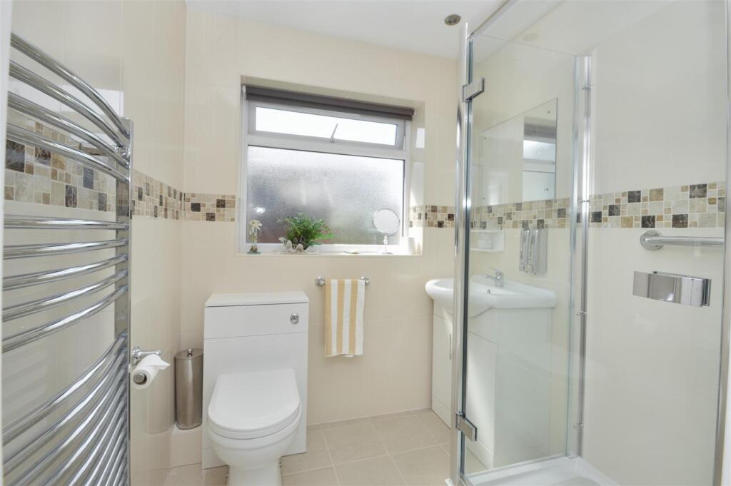 Family Shower Room