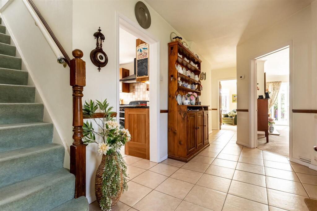 10 Orchard Drive  (3).jpg