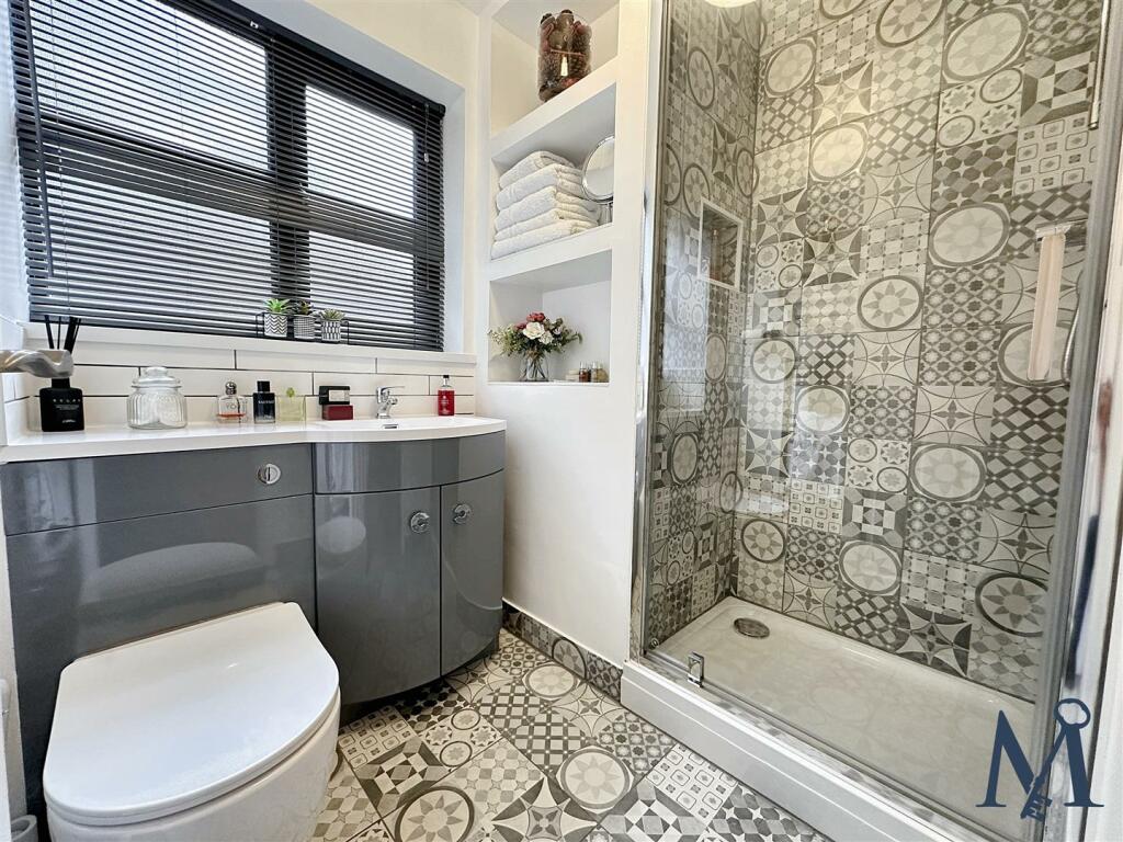 Modern Shower Room