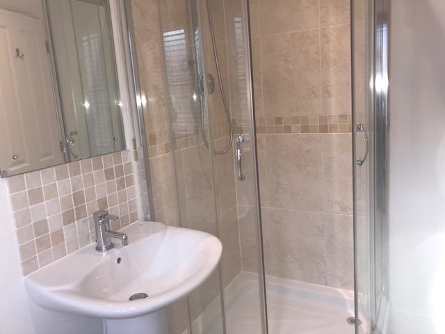 Hazel House - en-suite shower room i.jpg
