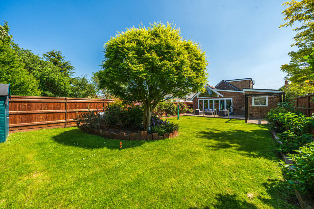 22-6824519ab8eab-...