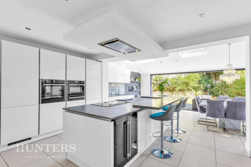 Family Kitchen Diner