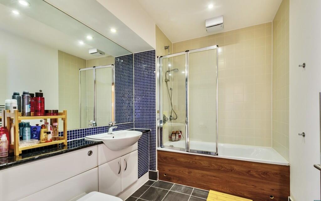 2b0f7c05-455d-4c4...