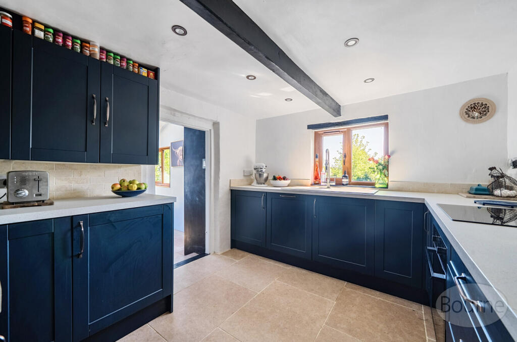 02d979bd-b4e1-4ff...