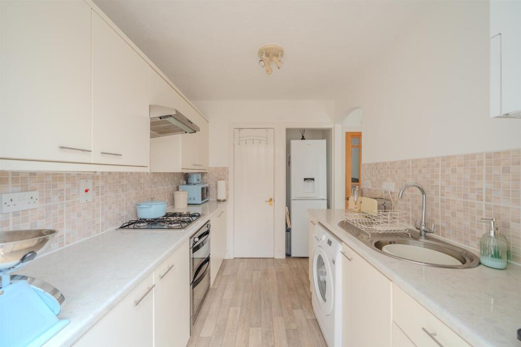 34 Pant Gwyn Close-16.jpg