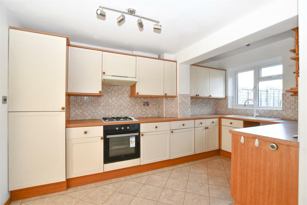 Kitchen .jpg