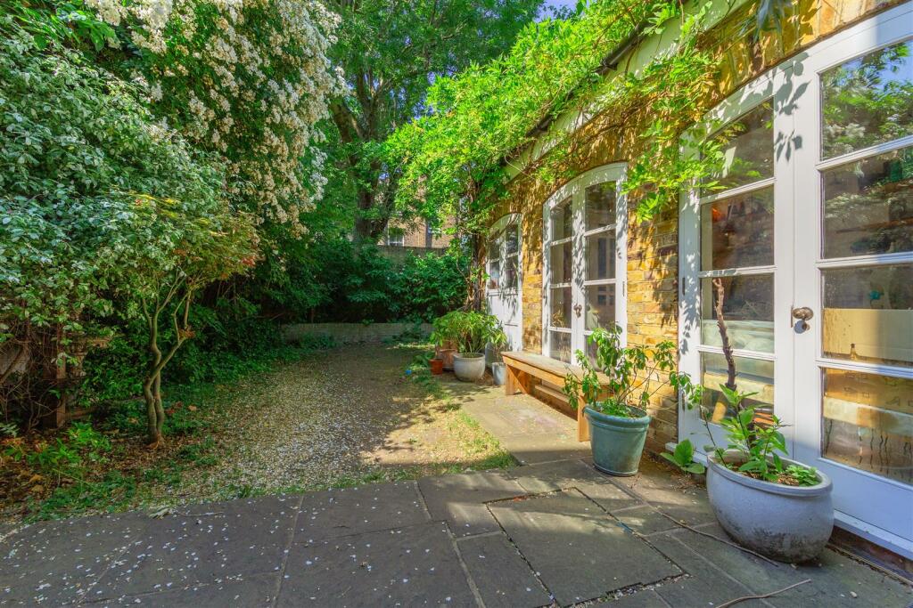 garden 3.jpg