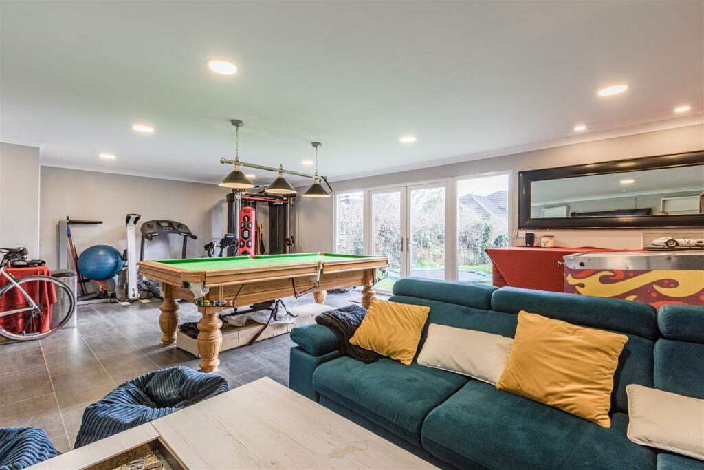 summerhouse 4.jpg
