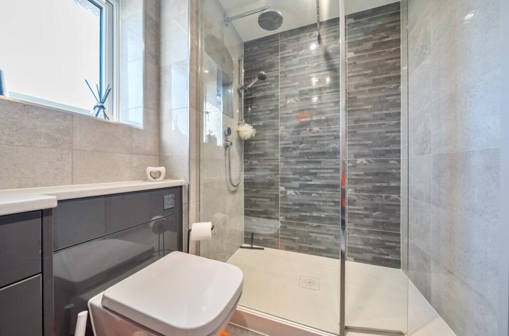 1371663-9-68fbd3917d6a6-ARW-1