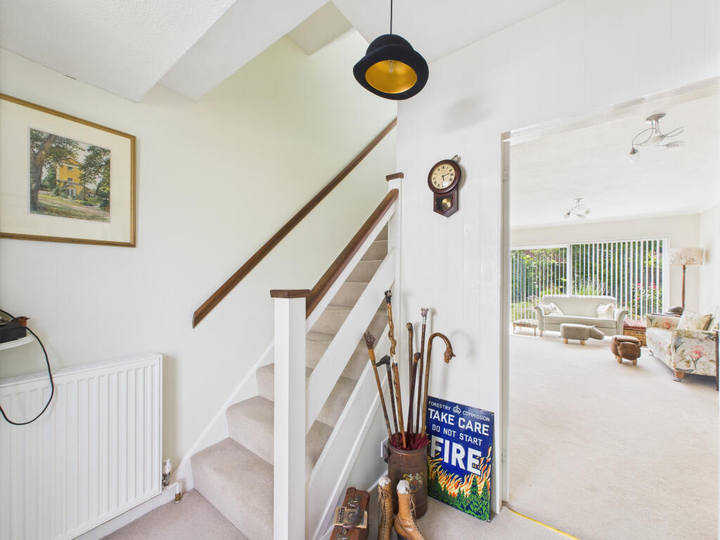 CAM02909G0-PR0444-STILL005