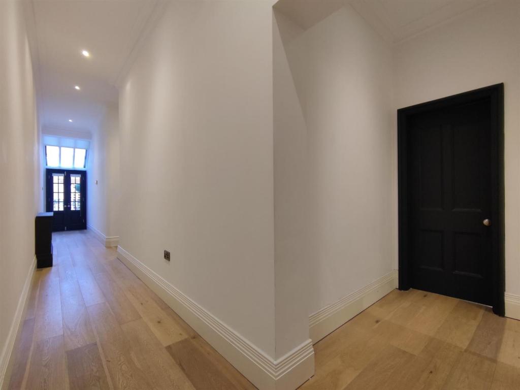 Hall 1
