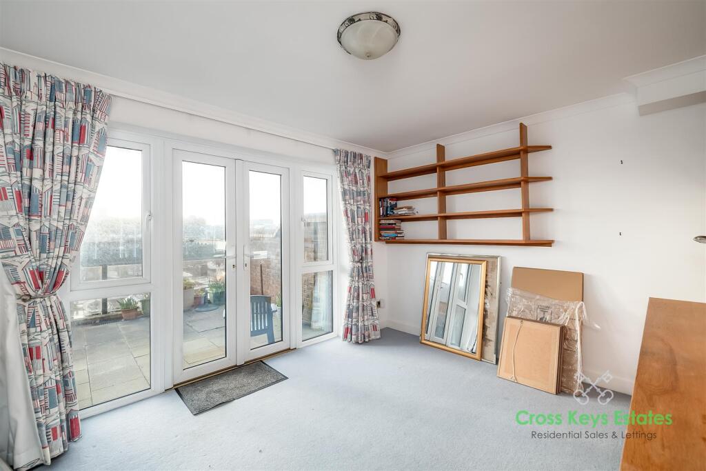 Bedroom 4/Garden Room