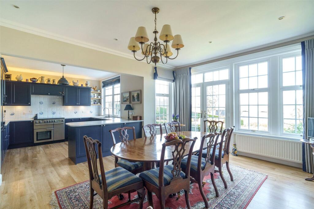 Dining Kitchen