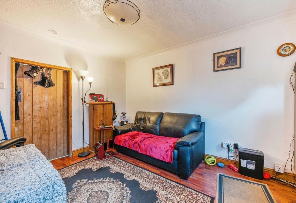 Lounge: