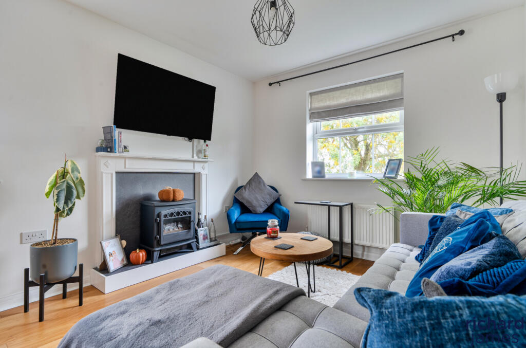 aede8f8a2c8d4d8095c2c9c7e7ce89fa