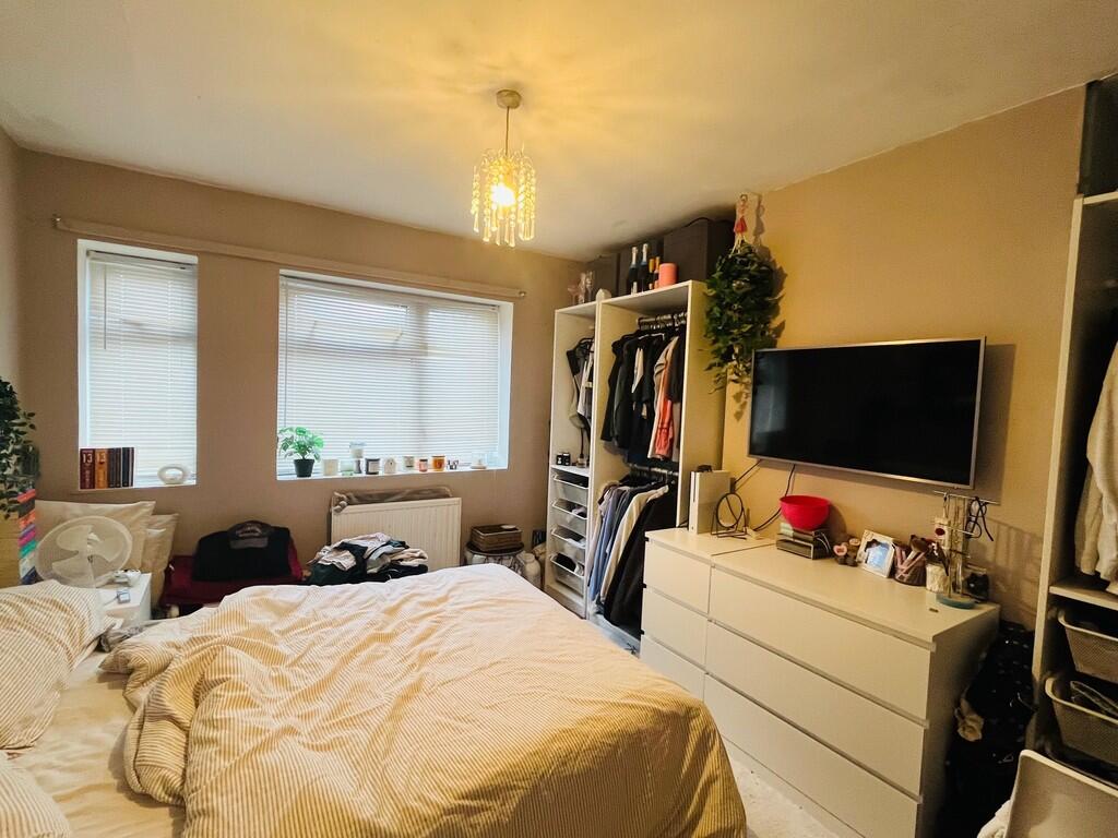 Bed 1