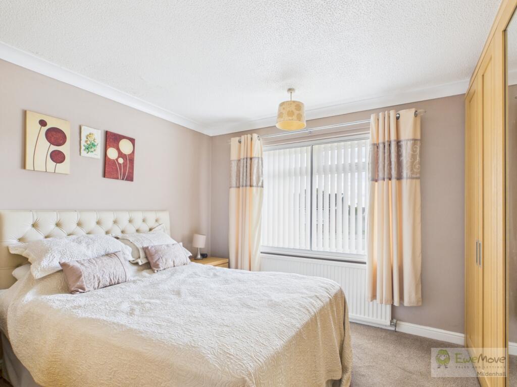 Covey Way EweMove Mildenhall B1