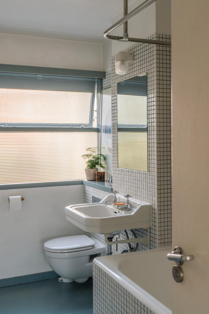 242979 - 6GrayCourt_HighRes-30.jpg