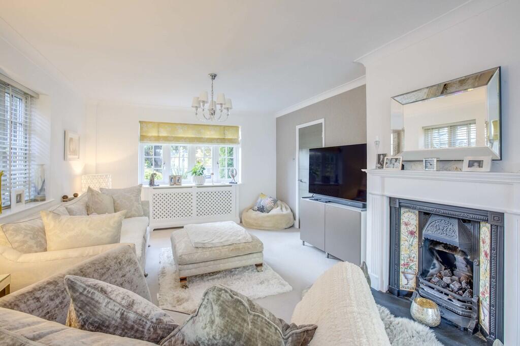 71 Amersham Road,...