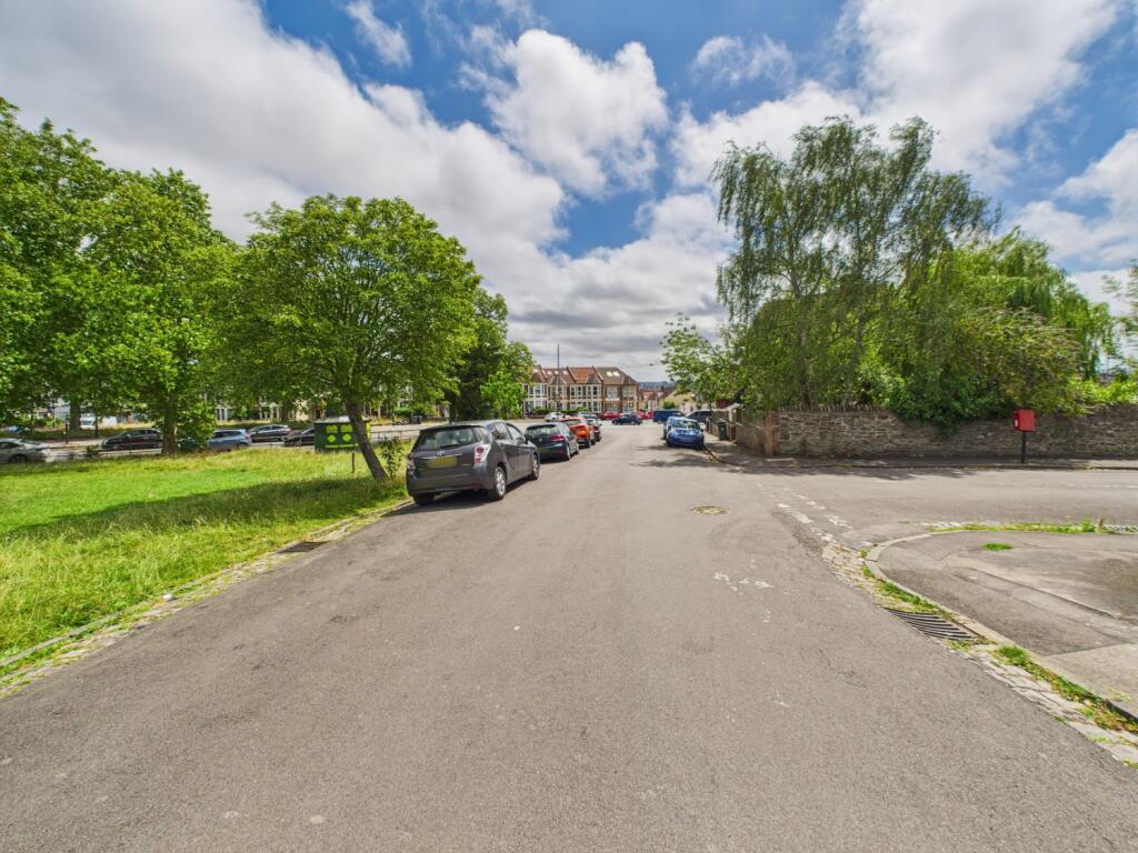 CAM02023G0-PR0147-STILL004