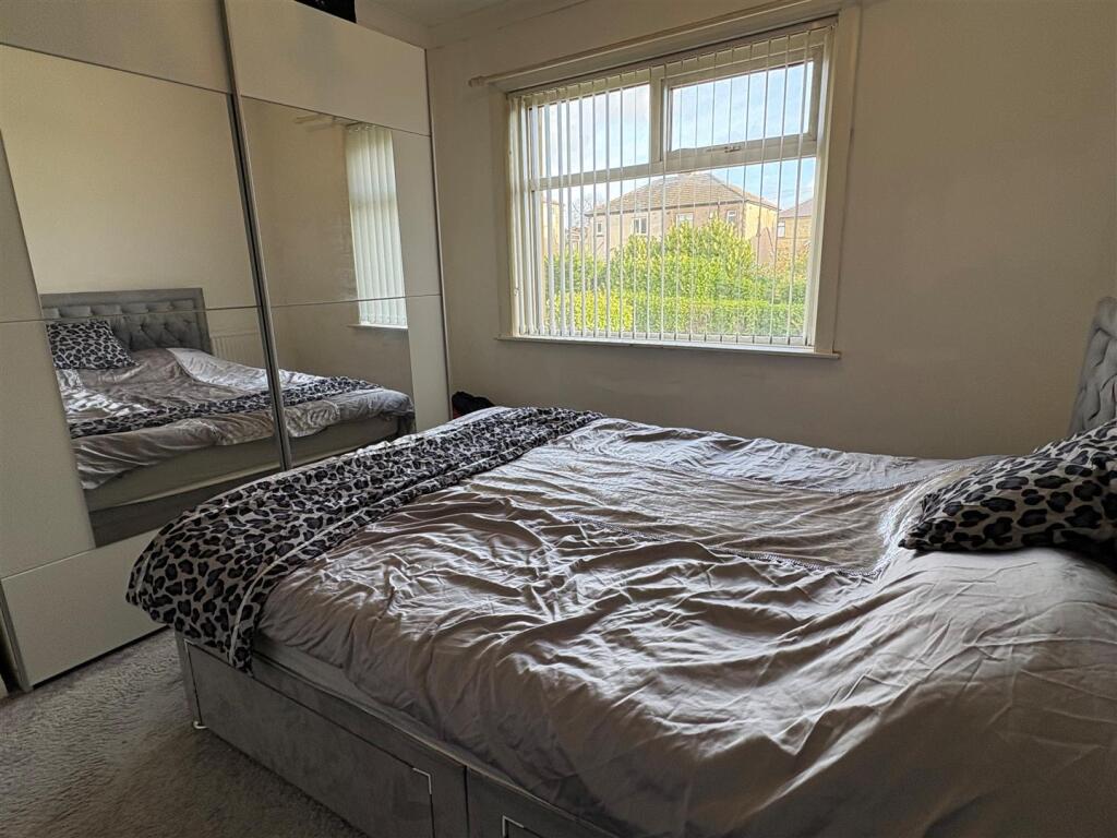 broughtonav42bed.jpg