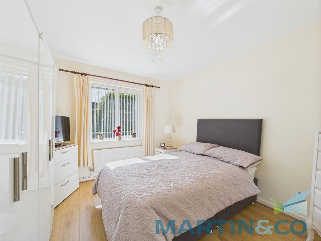 CAM01870G0-PR0165...