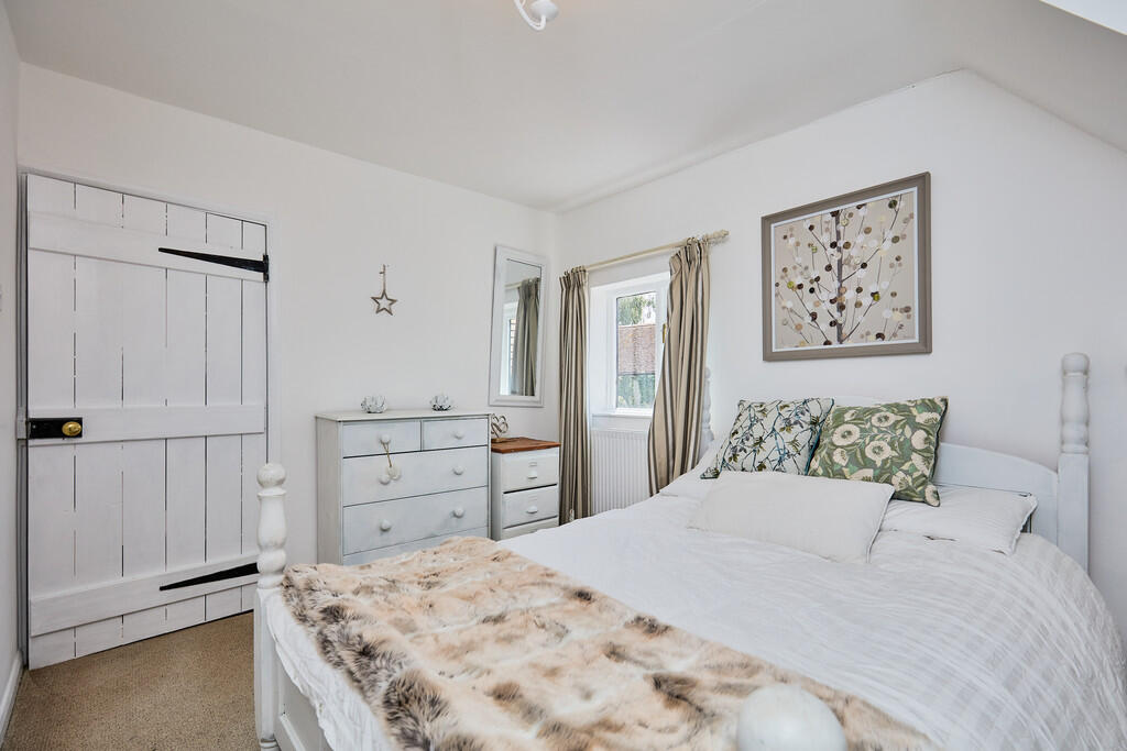 Edward Knight 202...