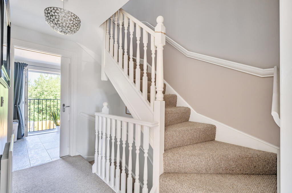 1319641-11-686809...