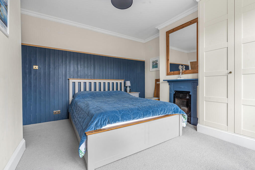 Netherbury Road (...