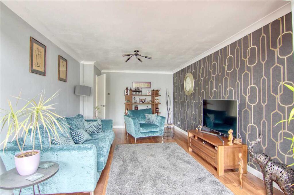 Lounge/Sitting Room