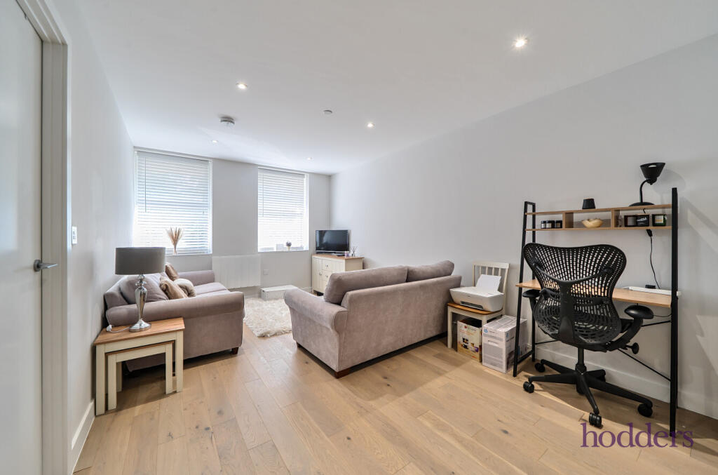 e38a589f-4020-4c3...