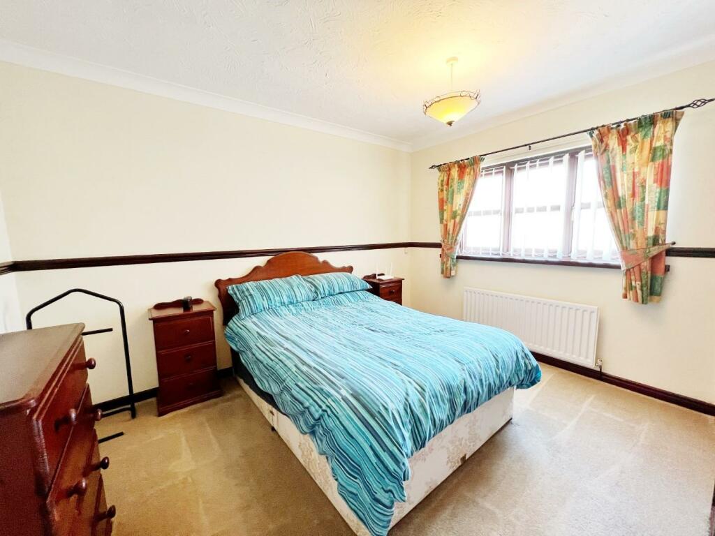 Bedroom 2 pic 1.jpg