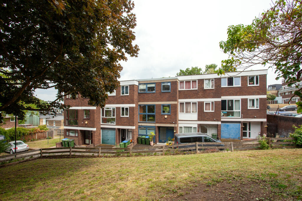 287645 - PeachumRoad_KElliott_004.jpg