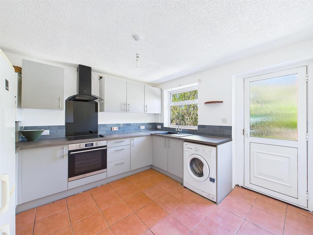4 - Two Flats for Auction, Fishponds, Bristol.jpg