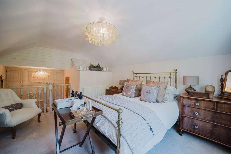 Principal bedroom