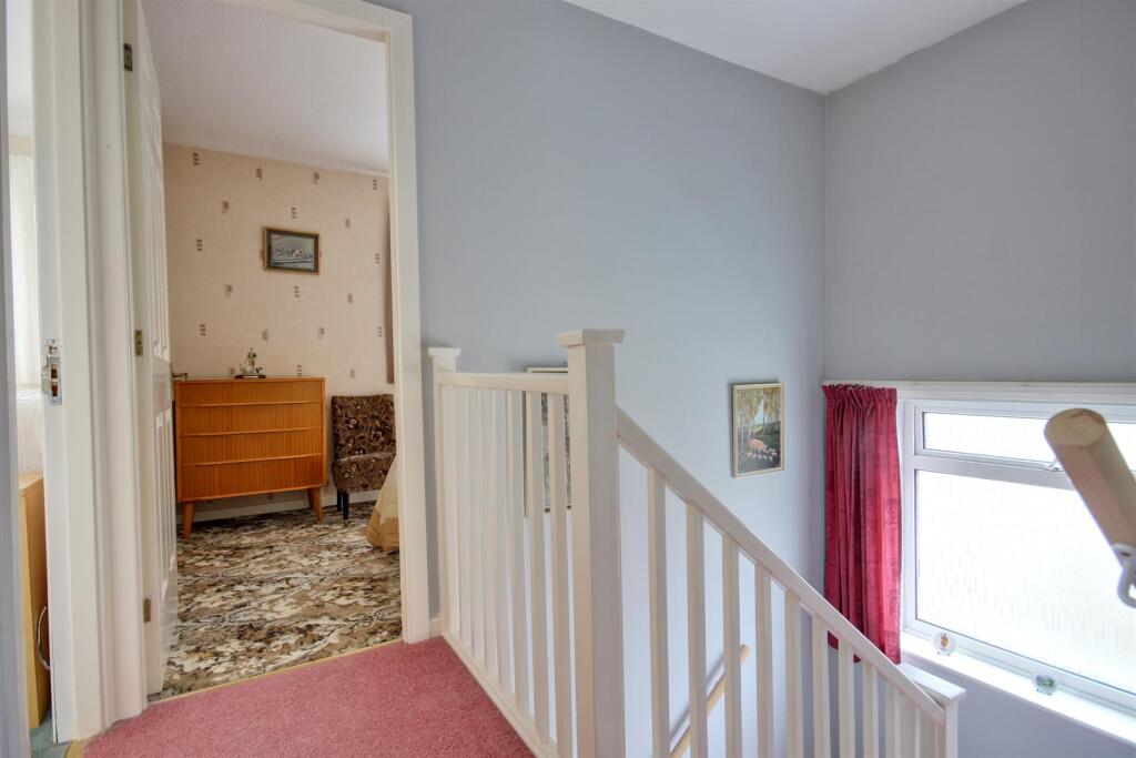 Davids Close (8).jpg