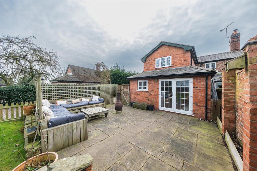 1 Parkfield House Cottages-058.jpg