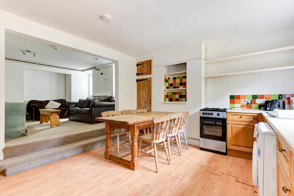 89 Stanmer Villas Kitchen (2)