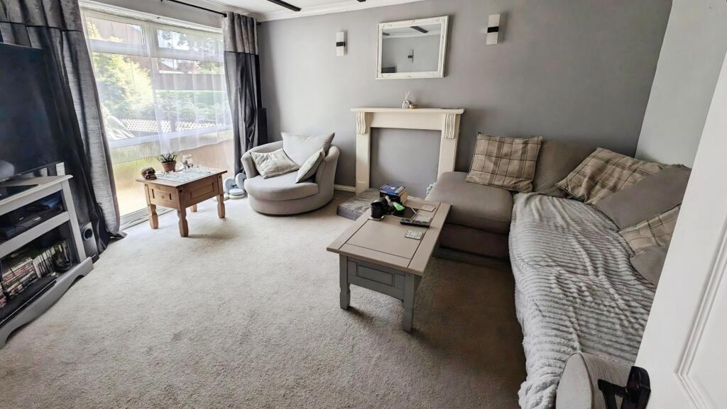 pbox-living_room-336481.jpg