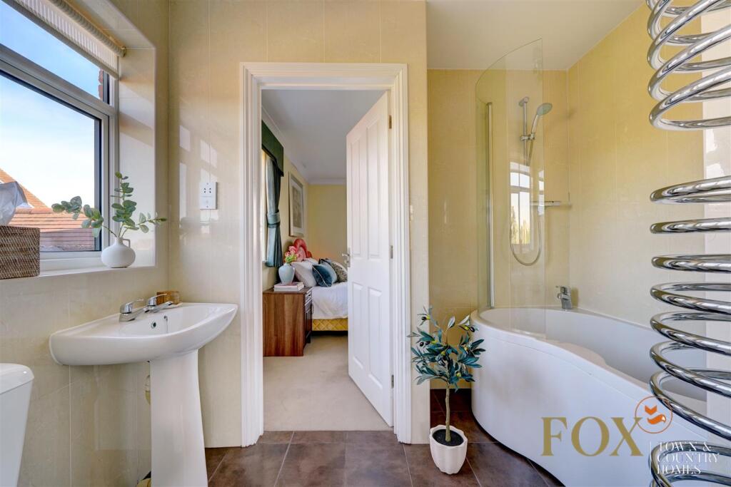 Holt Grange (37).jpg