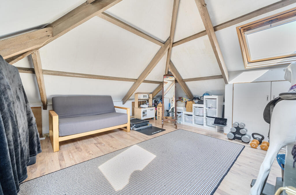 1303500-15-685536...