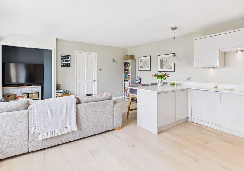 Kitchen / Living Room