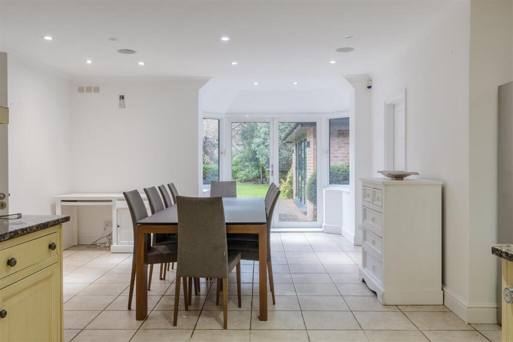Kitchen/Breakfast Room