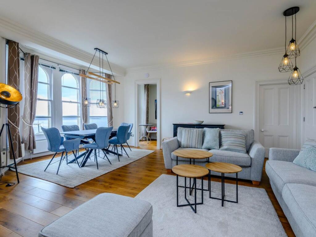 flat12_the_highbury 