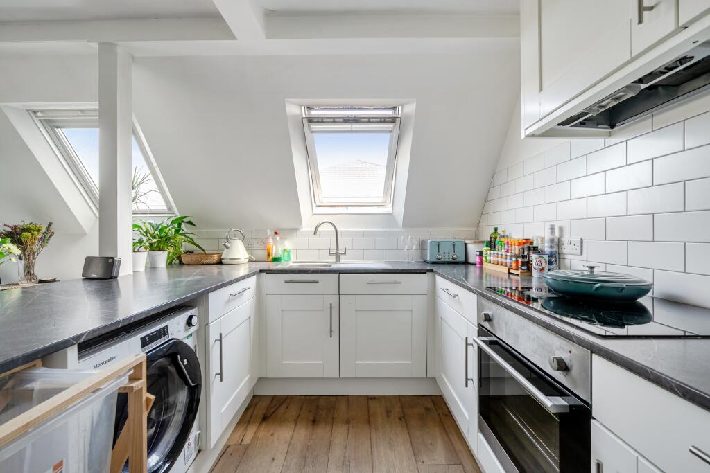 1362554-11-68e3af617