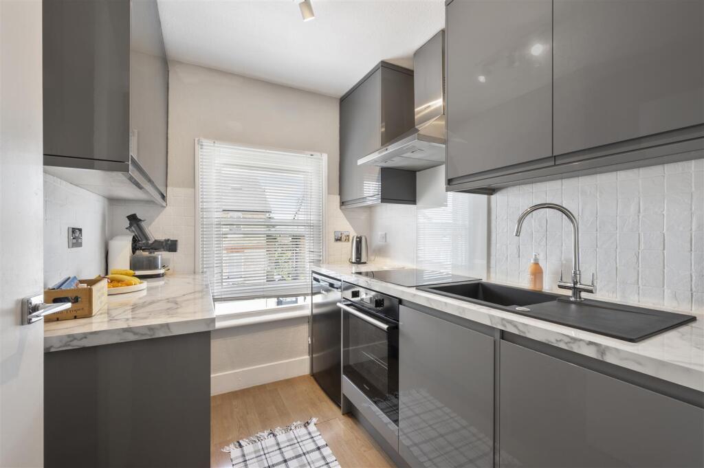 SFF, 28, Homefield Road,2.jpg