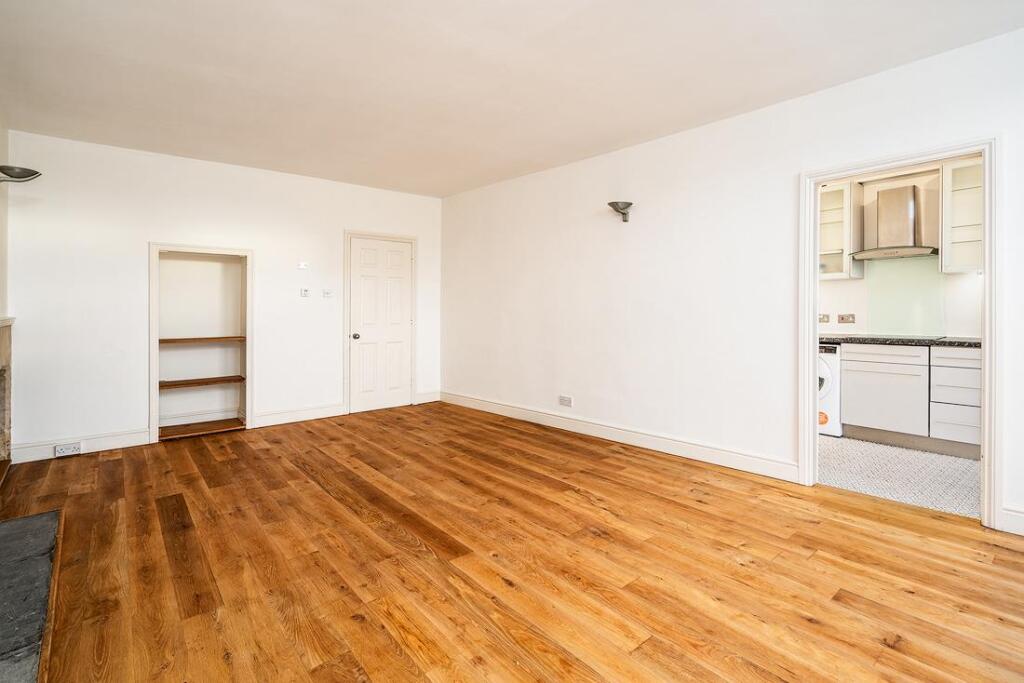 18a Portland Place, Bath, BA1 2RZ-3-sharpened.jpg